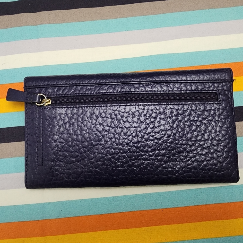 Radley London Passport wallet - Picture 2 of 15
